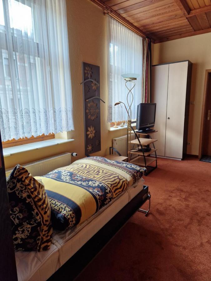 Ferienwohnung Matthisson 奥拉宁鲍姆 外观 照片